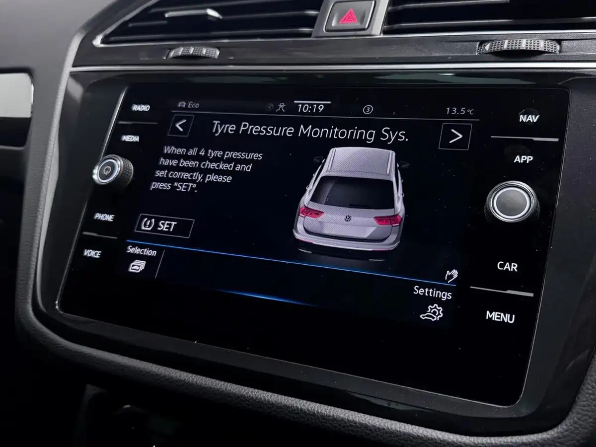 2023-volkswagen-tiguan-15-tsi-elegance-big-46