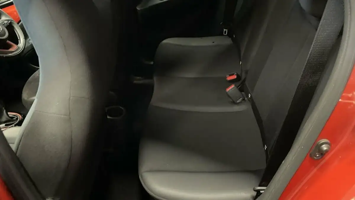2022-toyota-aygo-x-10-vvt-i-exclusive-big-17