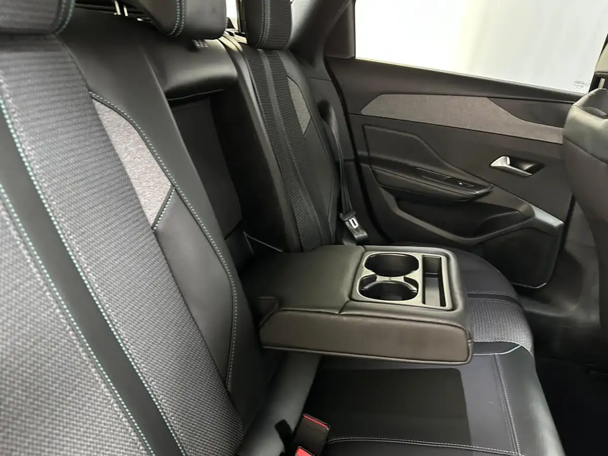 2023-peugeot-308-sw-12-puretech-allure-premium-130ps-big-17