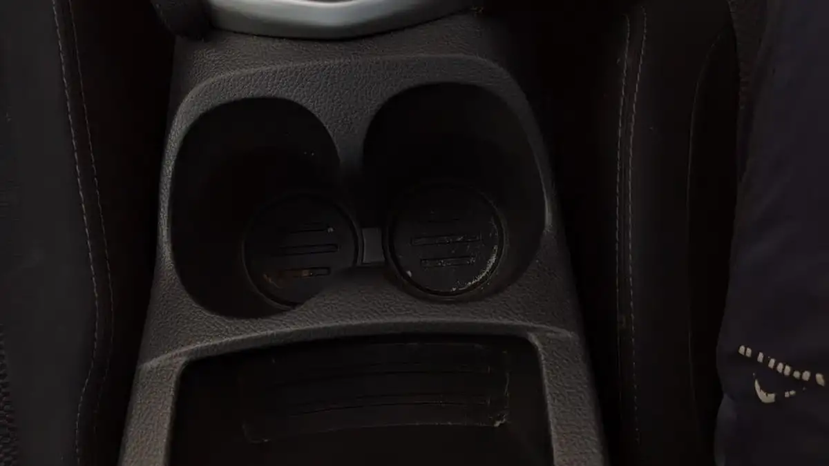 2014-nissan-qashqai-12-acenta-premium-big-52