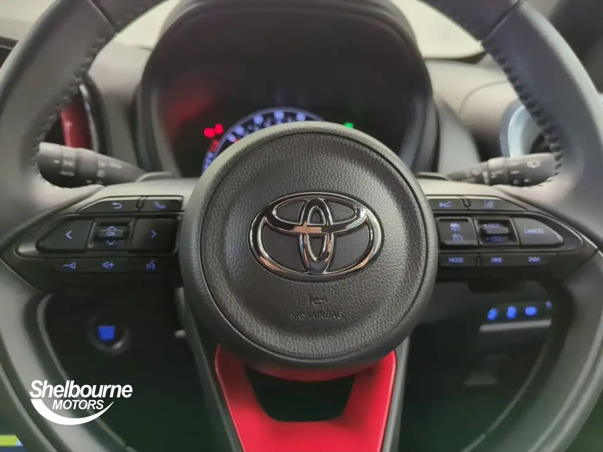 2024-toyota-aygo-x-10-vvt-i-undercover-cvt-big-13