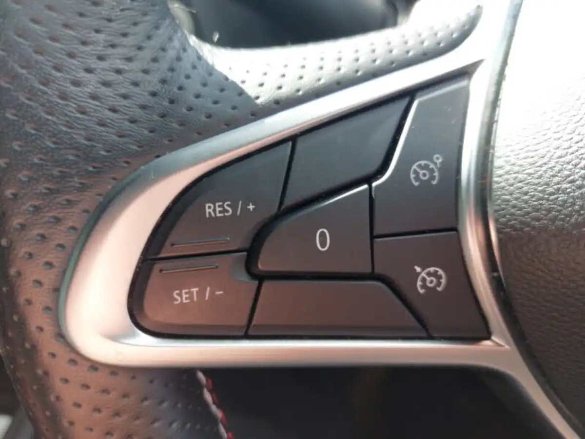 2022-renault-captur-13-tce-rs-line-big-15