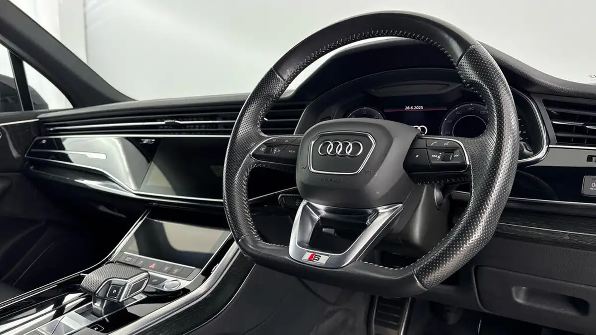 2020-audi-q7-30-50-tdi-black-edition-big-8