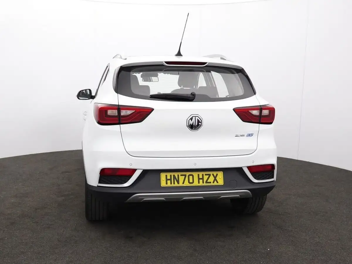 2020-mg-zs-suv-e-exclusive-ev-big-8