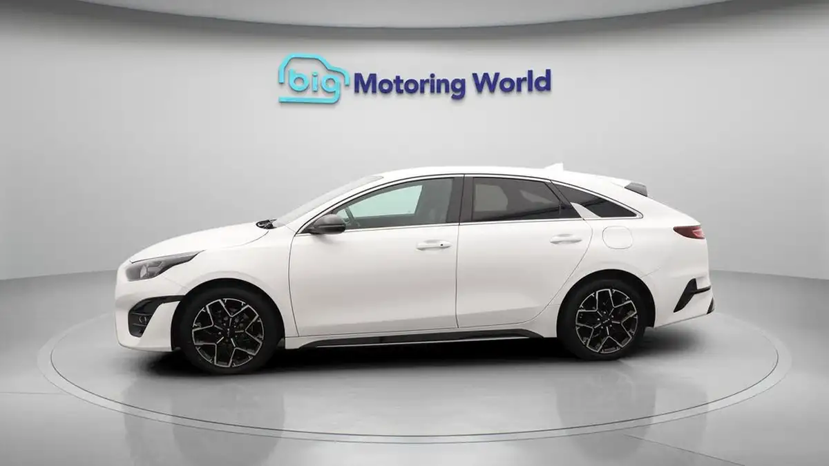2022-kia-pro-ceed-15-t-gdi-gt-line-big-4