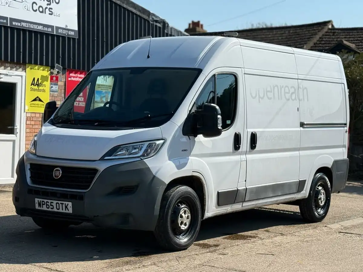 2015-fiat-ducato-23td-35-lh2-tecnico-big-4