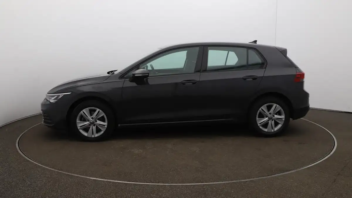 2022-volkswagen-golf-20tdi-life-hatchback-big-64