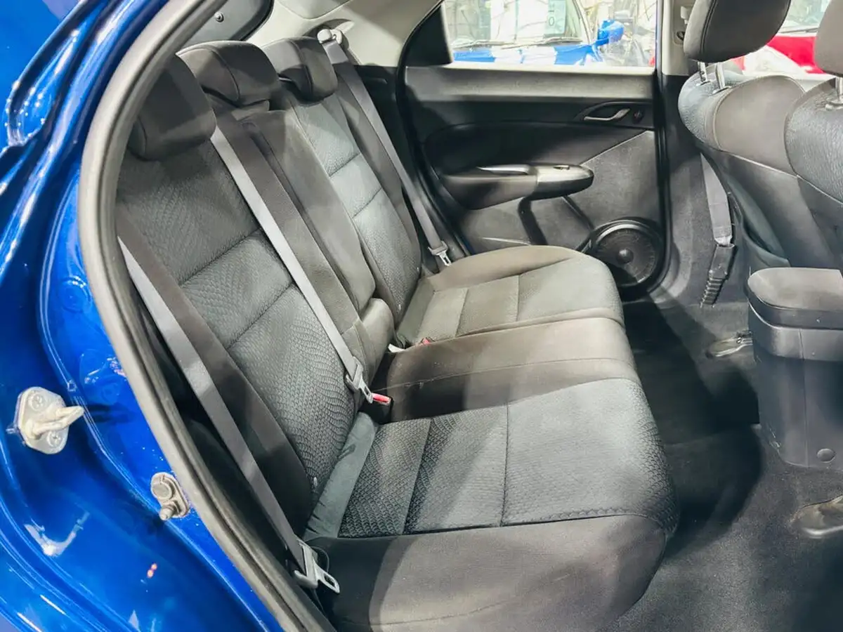 2010-honda-civic-18-se-i-vtec-auto-big-14