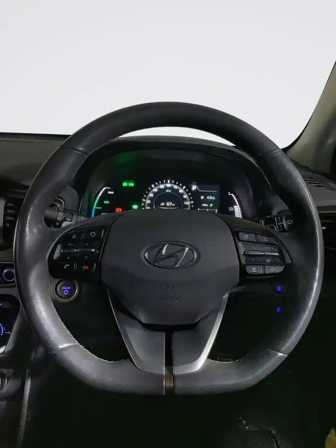2017-hyundai-ioniq-e-premium-se-electric-big-8