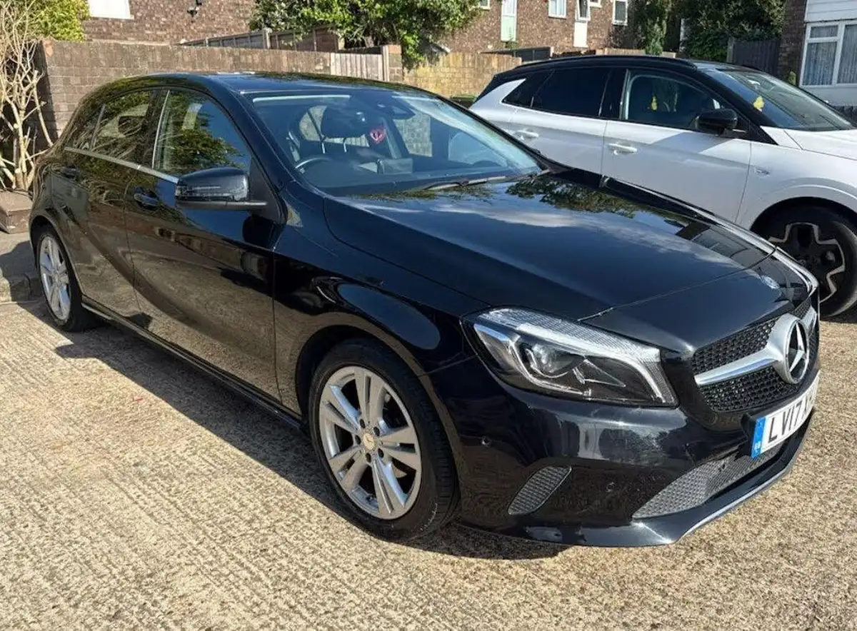 2017-mercedes-benz-a-class-15d-a180d-sport-premiumss-7g-dct-big-0