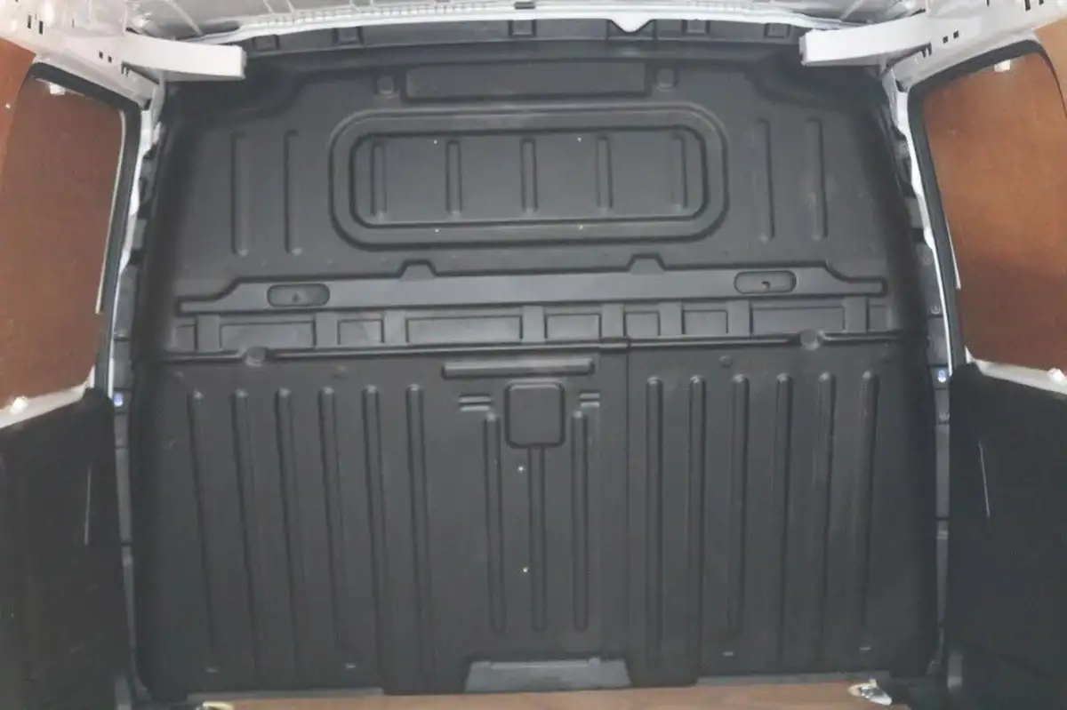 2020-vauxhall-combo-15cdti-sportive-2300-100pseu6d-t-l2h1-panel-big-15