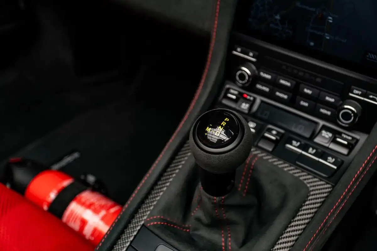 2024-porsche-boxster-718-40-spyder-rs-big-39