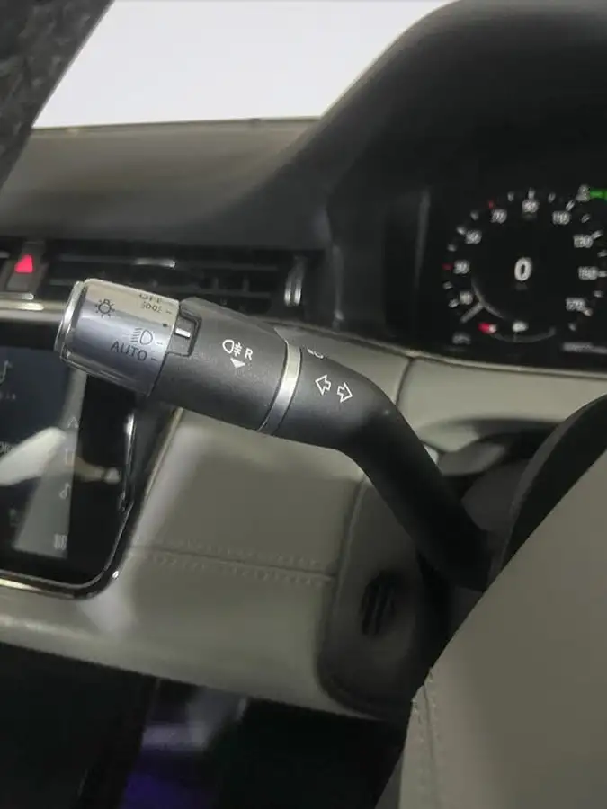 2021-land-rover-range-rover-evoque-15-p300e-r-dynamic-hse-big-19