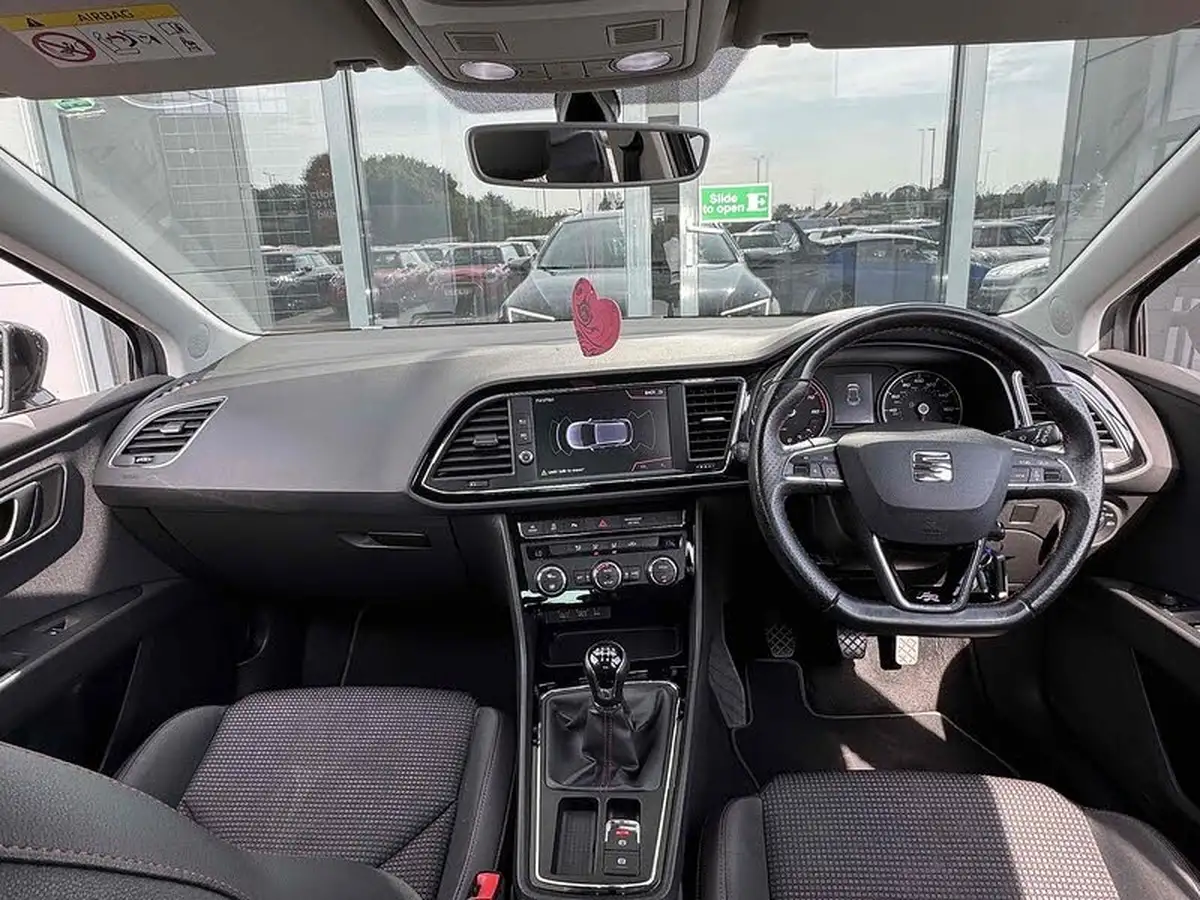 2018-seat-leon-15-tsi-evo-fr-130ps-hatchback-big-3