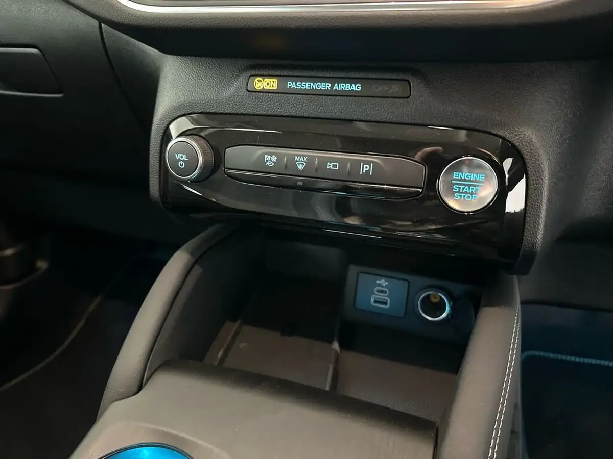 2025-ford-kuga-25t-active-243ps-phev-big-21