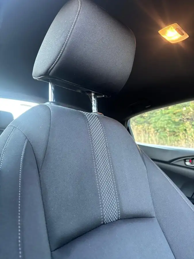 2020-honda-civic-10-vtec-turbo-se-hatchback-5d-big-36
