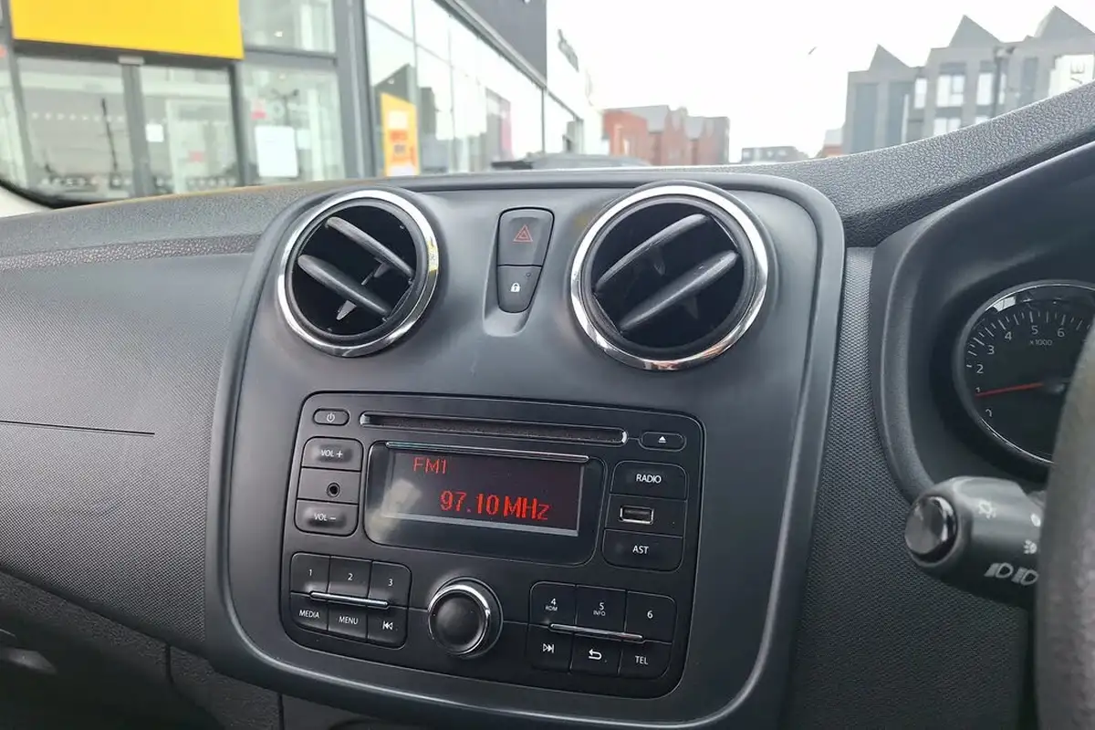 2016-dacia-sandero-09-tce-ambience-prime-big-36