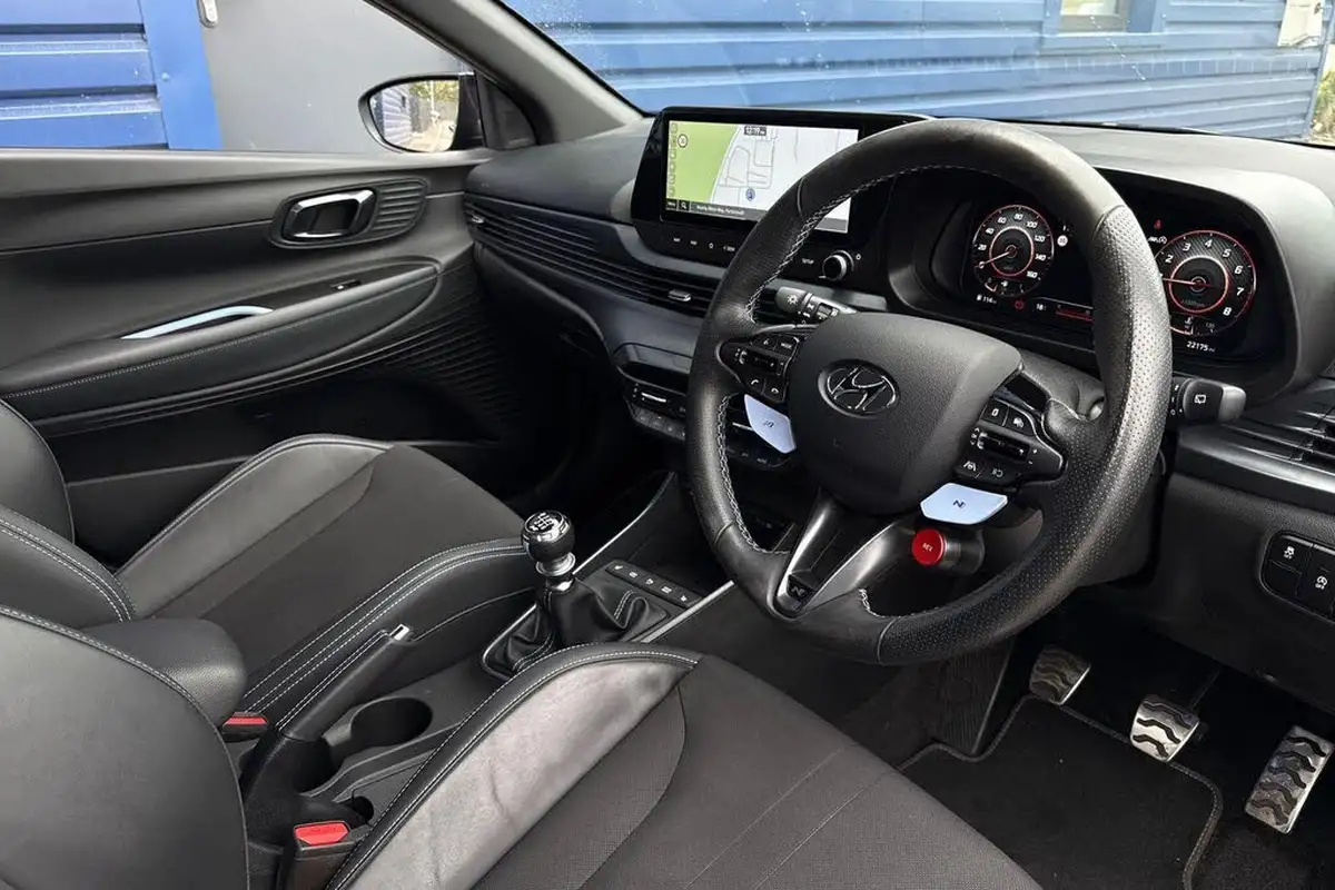 2022-hyundai-i20-n-16-t-gdi-big-25