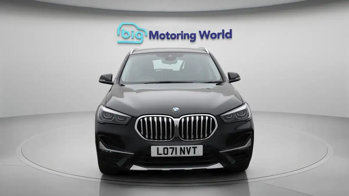 2021-bmw-x1-20-sdrive20i-xline-big-2