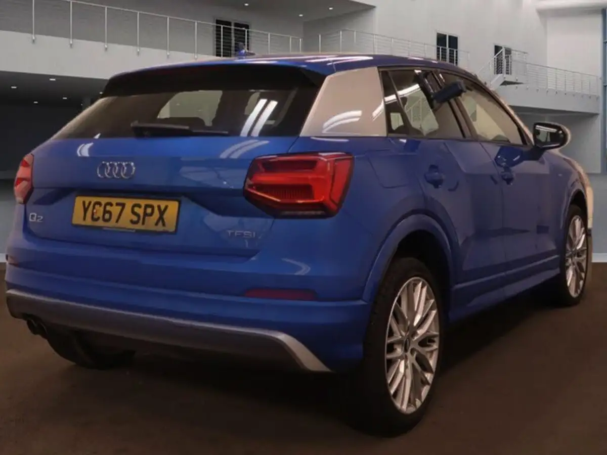 2017-audi-q2-14-tfsi-s-line-s-tronic-big-3