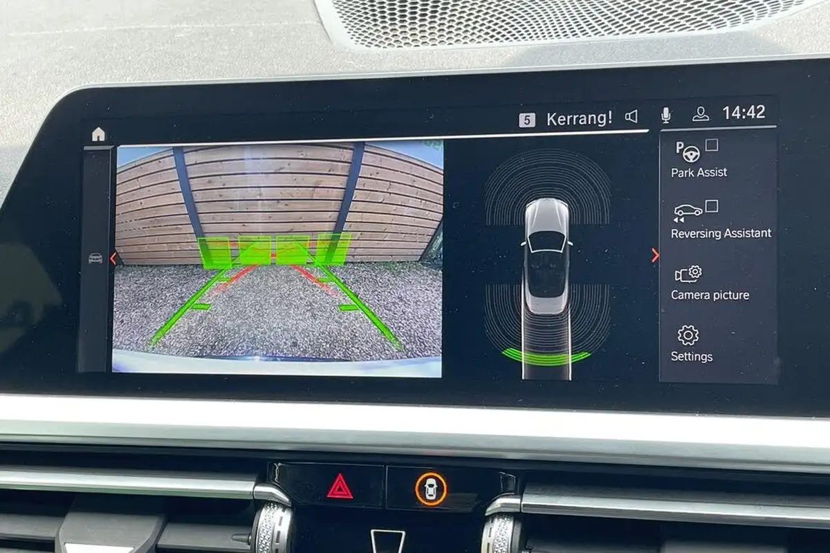 2021-bmw-4-series-20-420i-m-sport-convertible-2d-auto-big-4