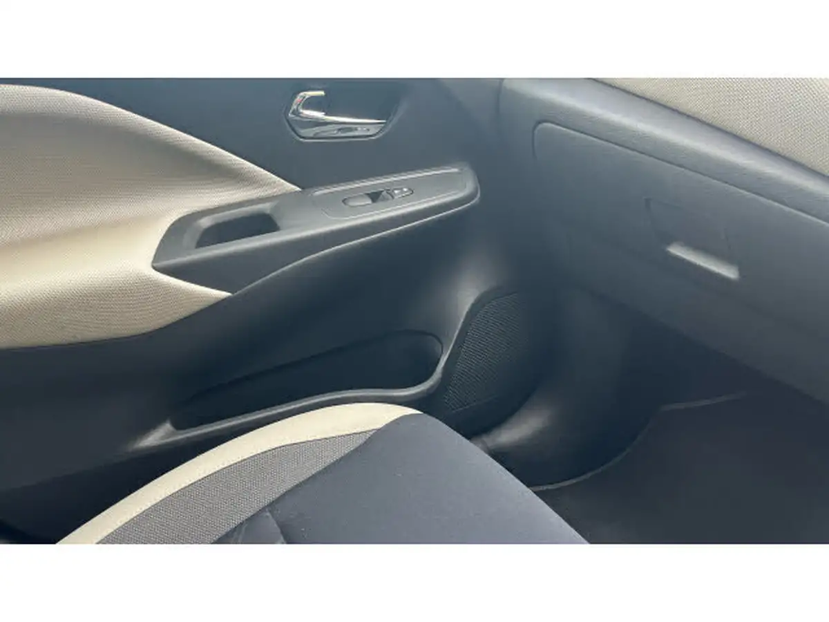 2017-nissan-micra-09-ig-t-n-connecta-big-27