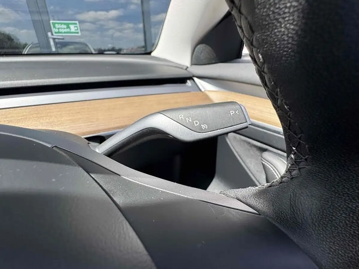 2021-tesla-model-3-e-standard-plus-big-32