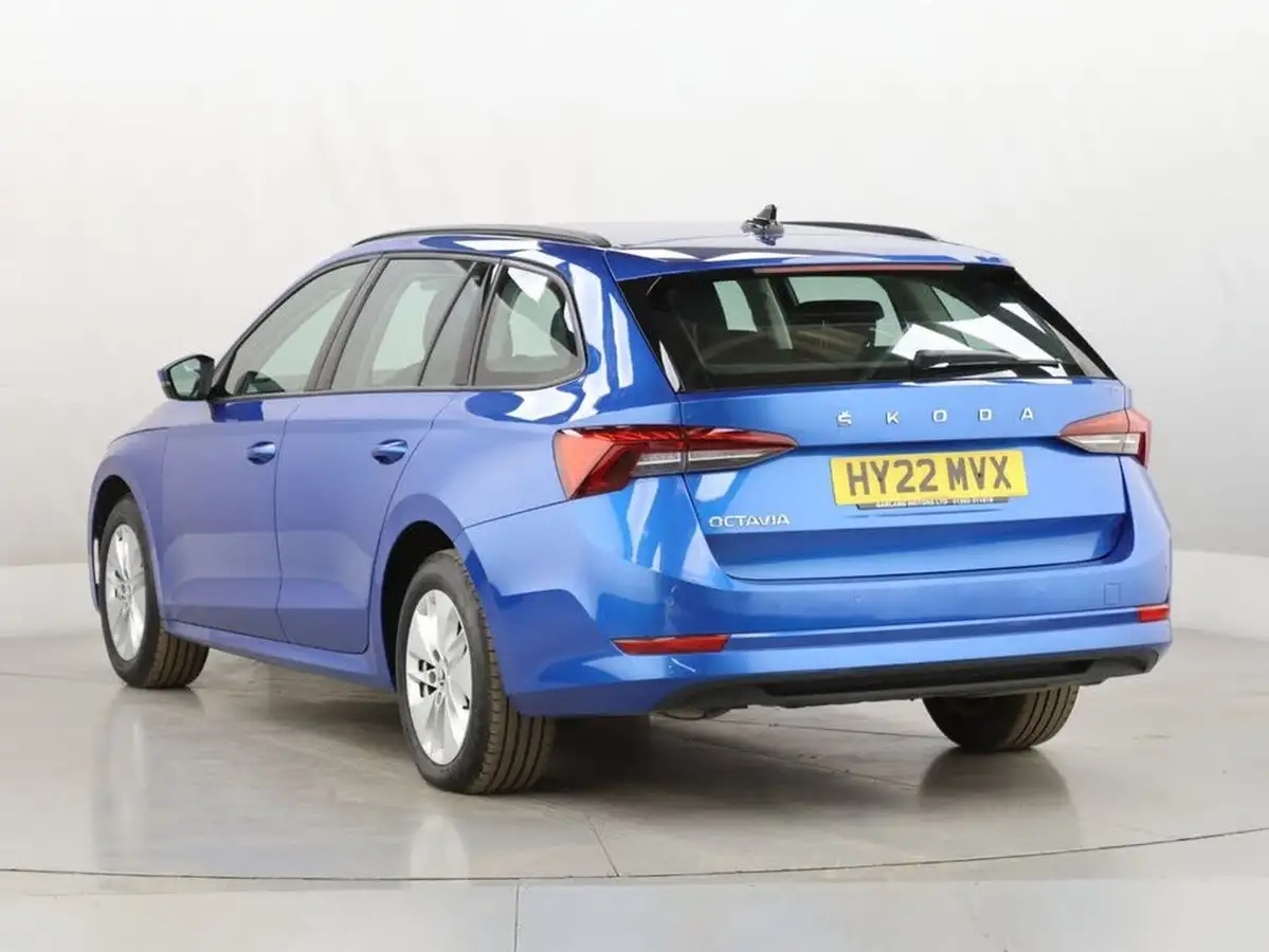 2022-skoda-octavia-15-tsi-se-technology-estate-big-6