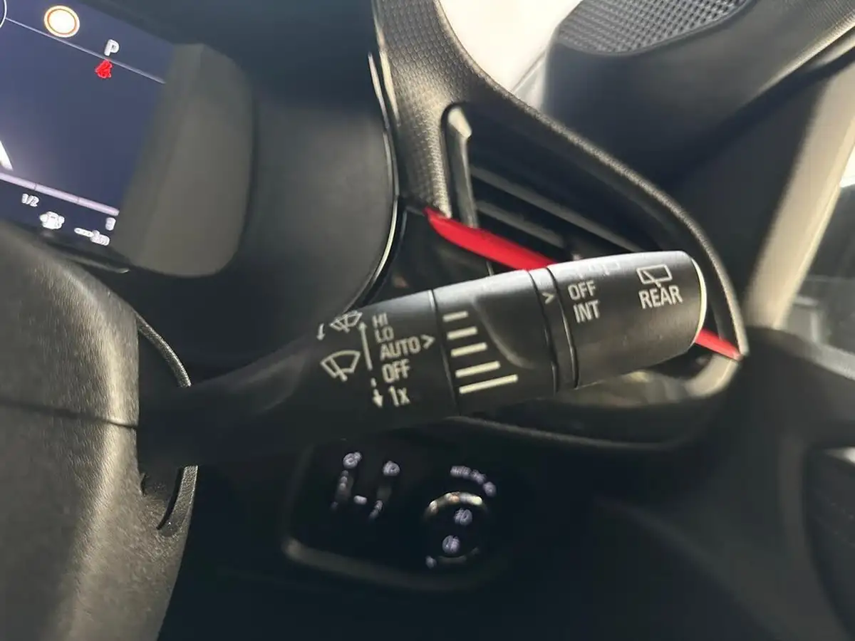 2022-vauxhall-corsa-e-sri-premium-big-22