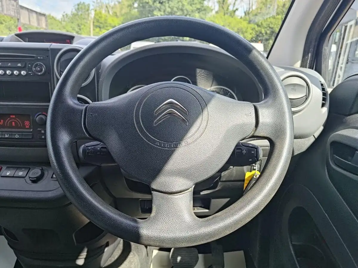 2018-citroen-berlingo-e-l1-635-lx-big-8