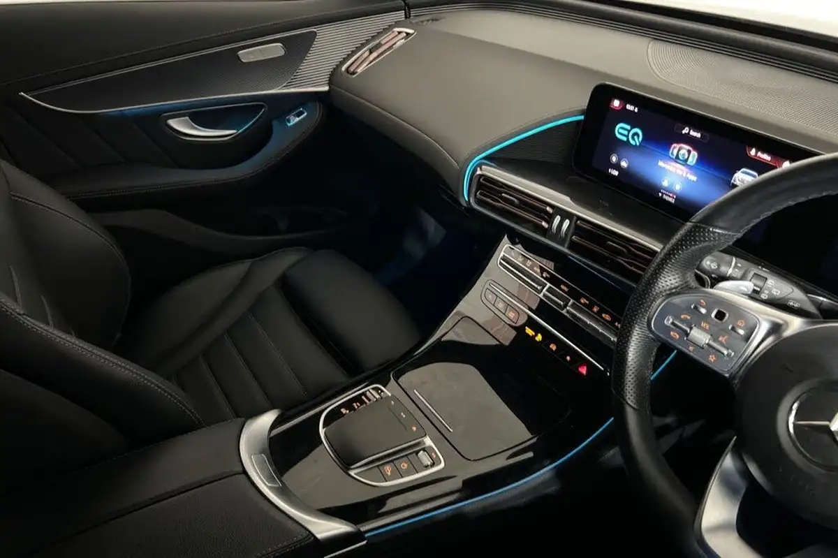 2020-mercedes-benz-eqc-e-eqc-400-amg-line-big-18