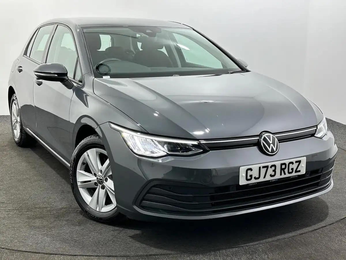 2023-volkswagen-golf-15-tsi-life-150ps-hatchback-big-50