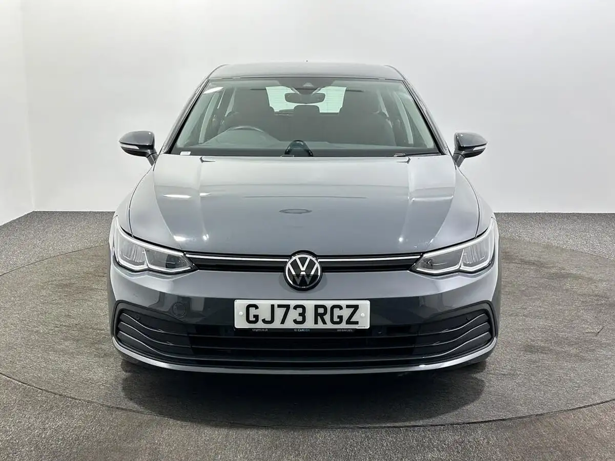 2023-volkswagen-golf-15-tsi-life-150ps-hatchback-big-2