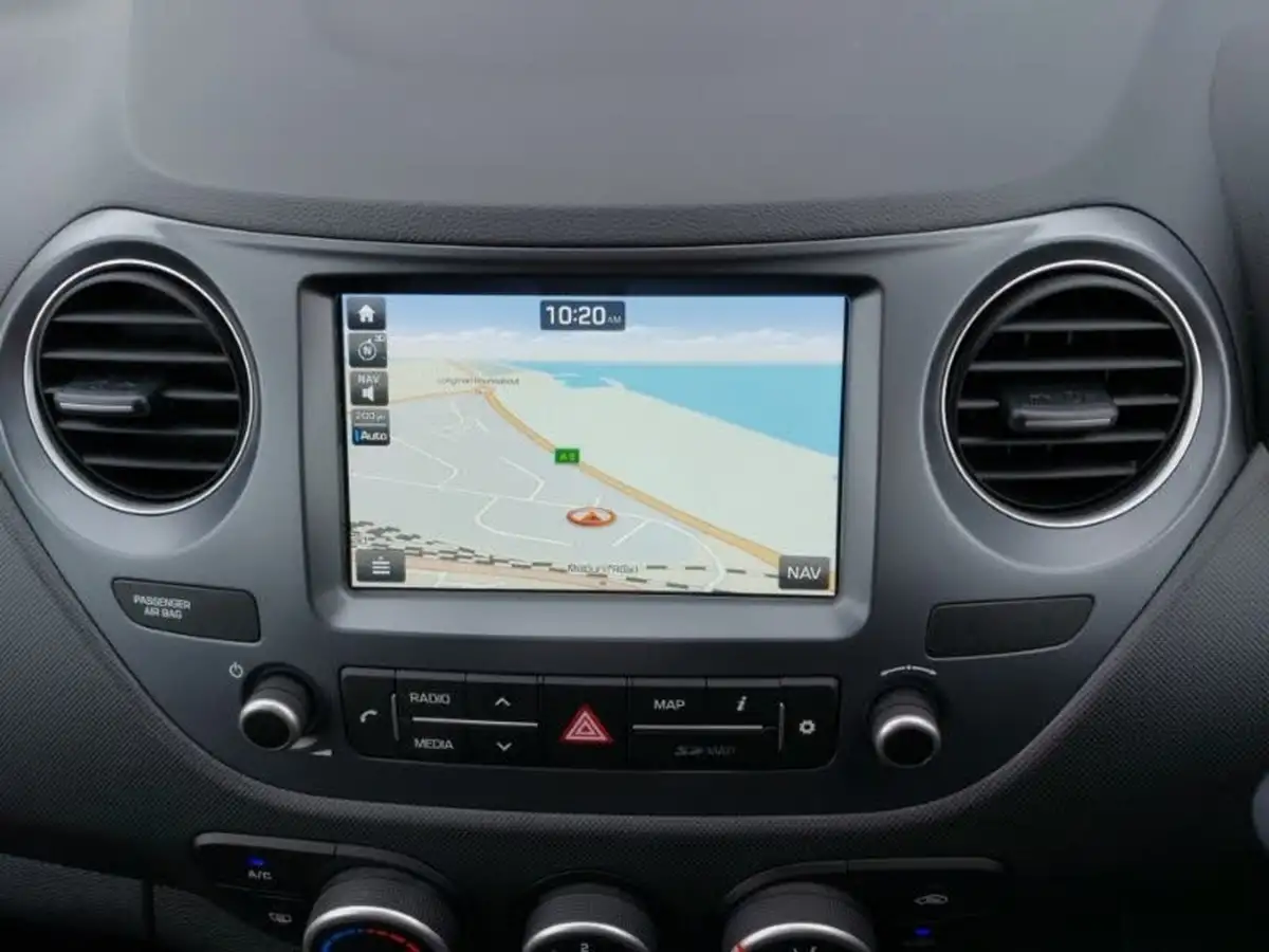 2020-hyundai-i10-10-play-big-10