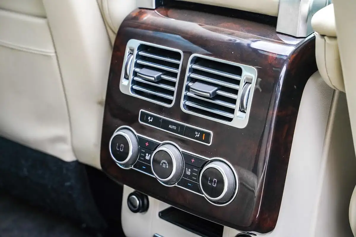 2014-land-rover-range-rover-30-sd-v6-autobiography-30-sd-ss-big-67