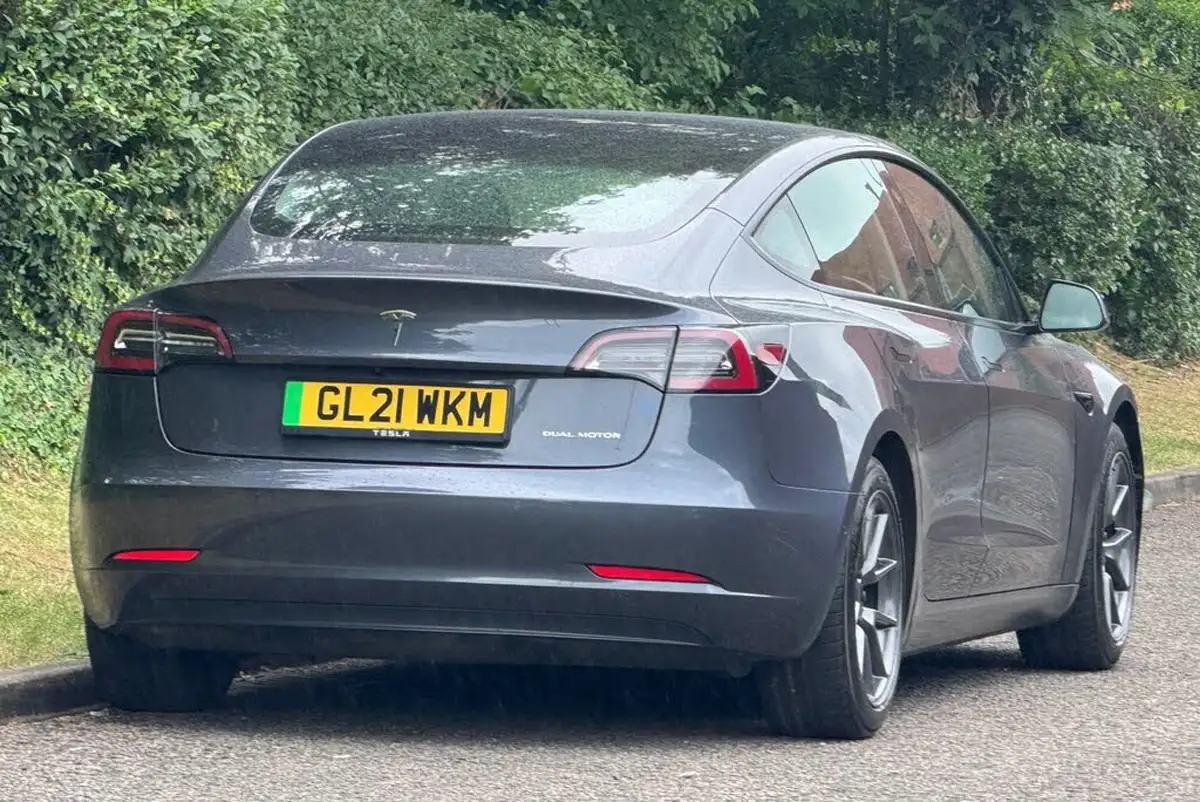 2021-tesla-model-3-e-long-range-4x4-big-2