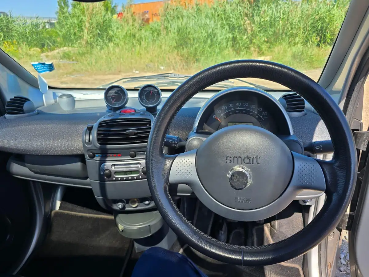 2002-smart-car-smart-06-passion-hatchback-3d-big-44