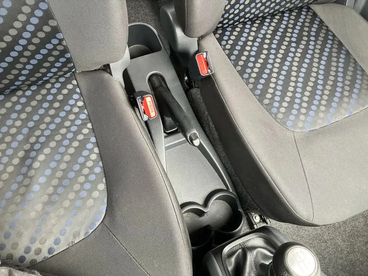 2018-suzuki-celerio-10-sz2-big-36