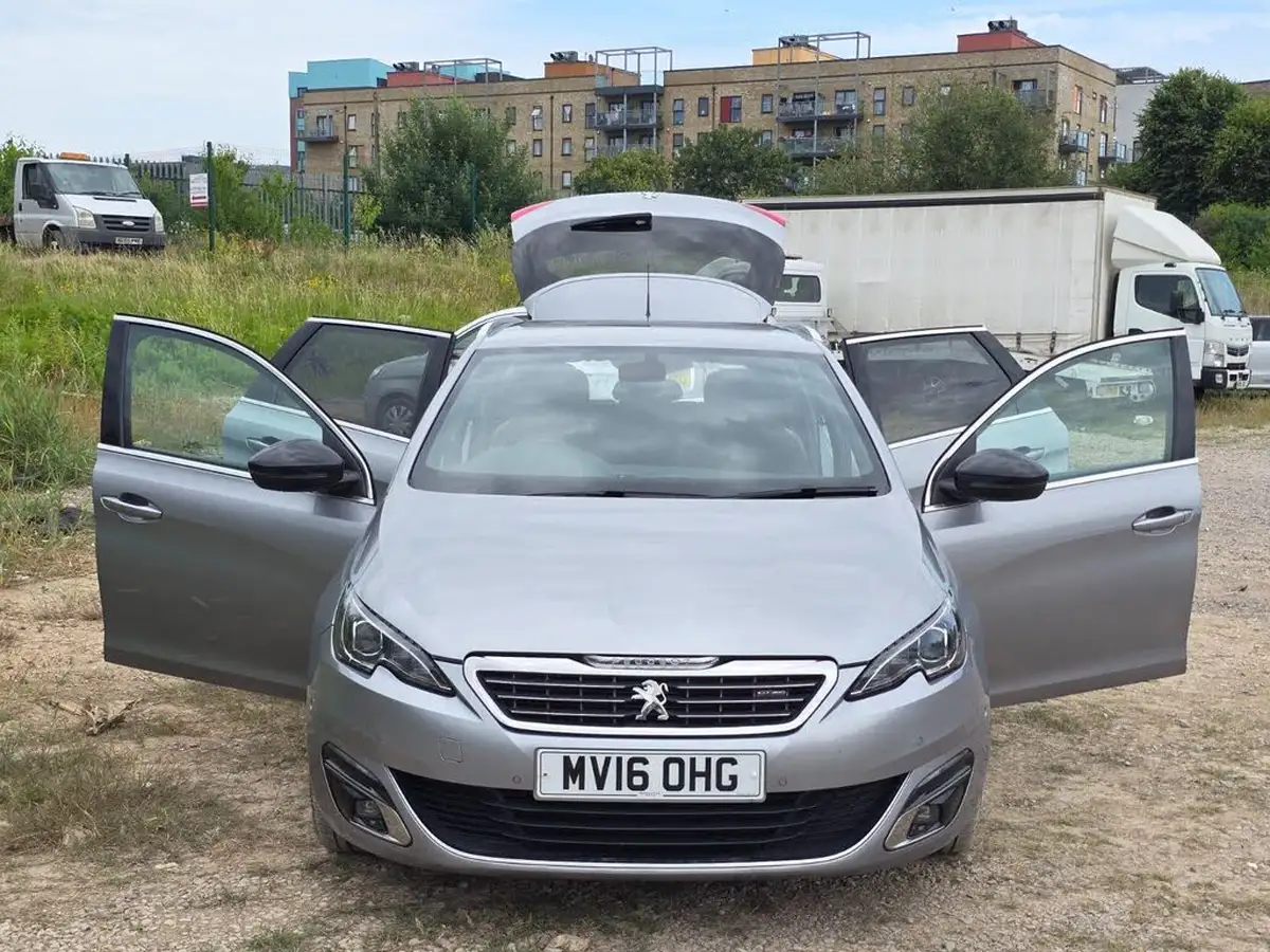 2016-peugeot-308-sw-20-bluehdi-gt-line-eat6-big-9