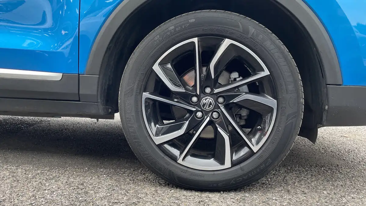 2022-mg-zs-suv-15-vti-tech-exclusive-big-19