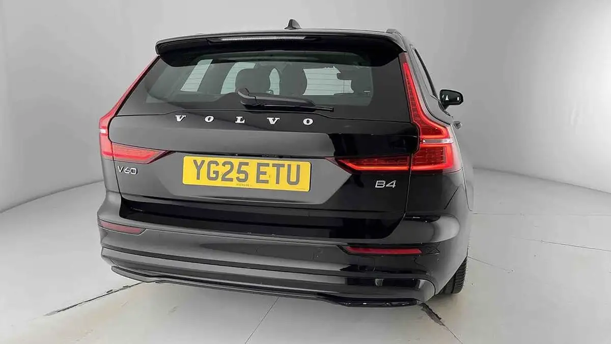 2025-volvo-v60-20-b4-plus-station-wagon-big-28