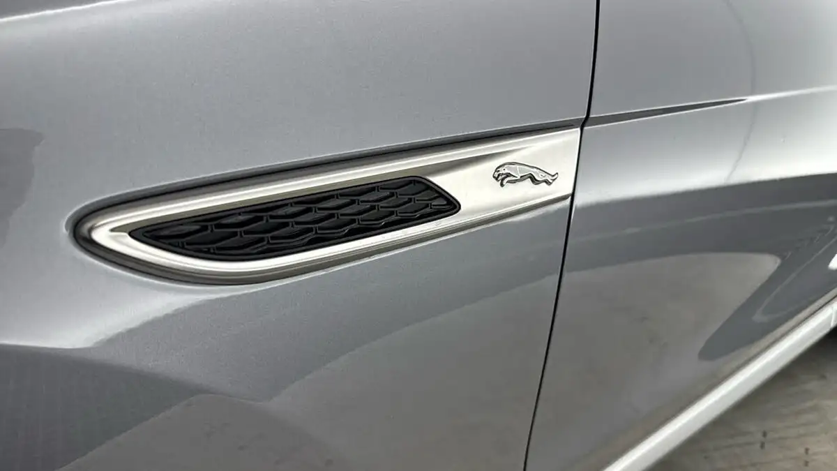 2021-jaguar-f-pace-20-d165-r-dynamic-s-mhev-big-29