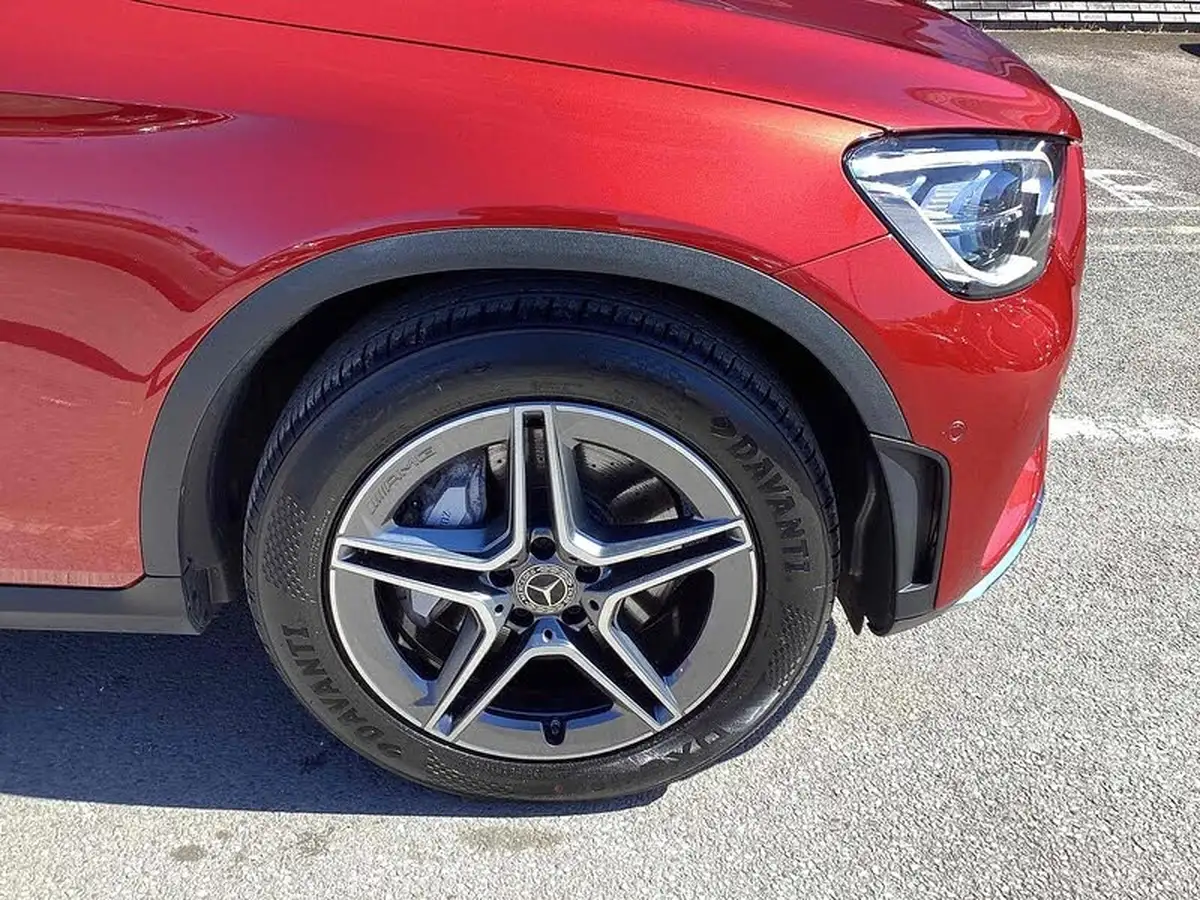 2021-mercedes-benz-glc-class-20d-glc220d-amg-line-station-wagon-5d-1950cc-4matic-plus-big-20