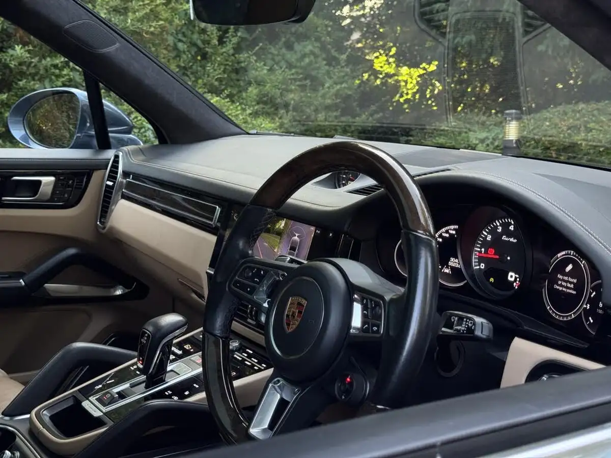2018-porsche-cayenne-40-v8-turbo-big-8