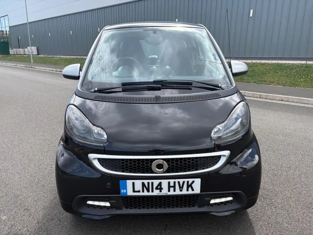 2014-smart-fortwo-10-grandstyle-mhd-71bhp-coupe-big-2