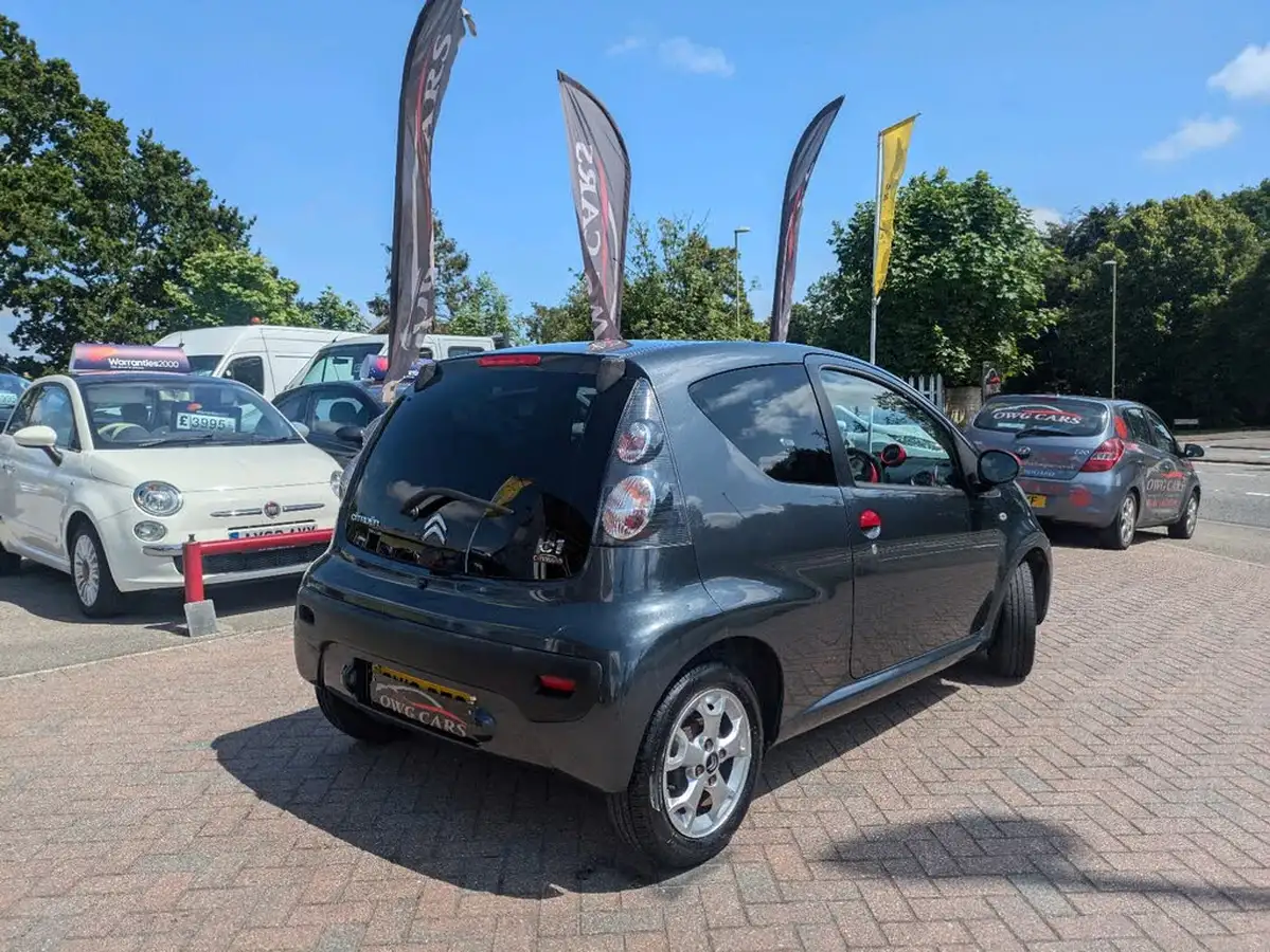 2013-citroen-c1-10-connexion-5d-big-5