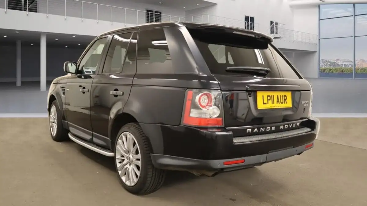 2011-land-rover-range-rover-sport-30td-hse-big-2
