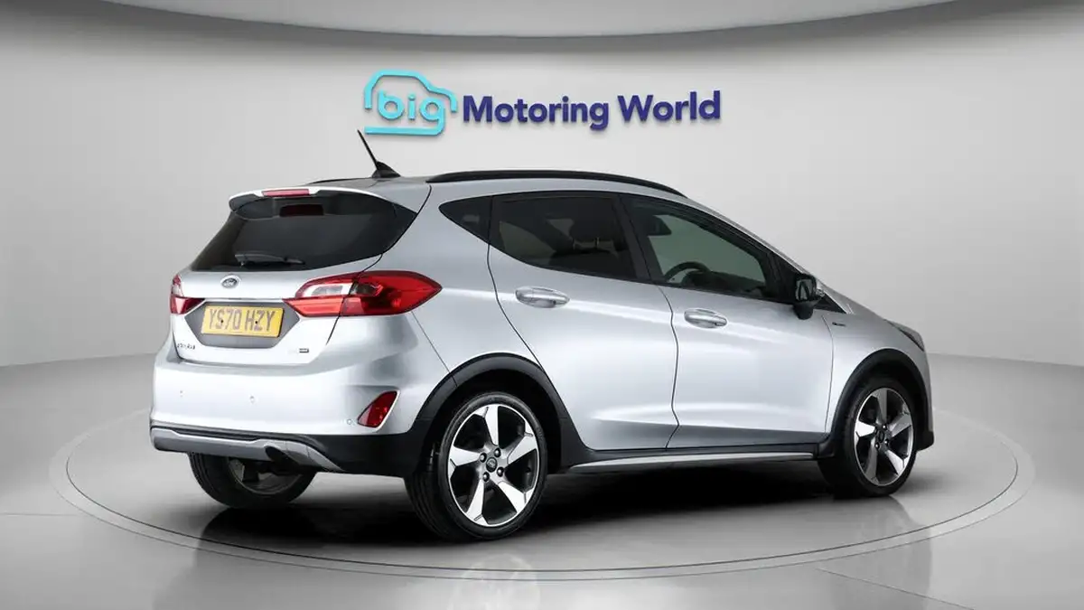 2020-ford-fiesta-big-7