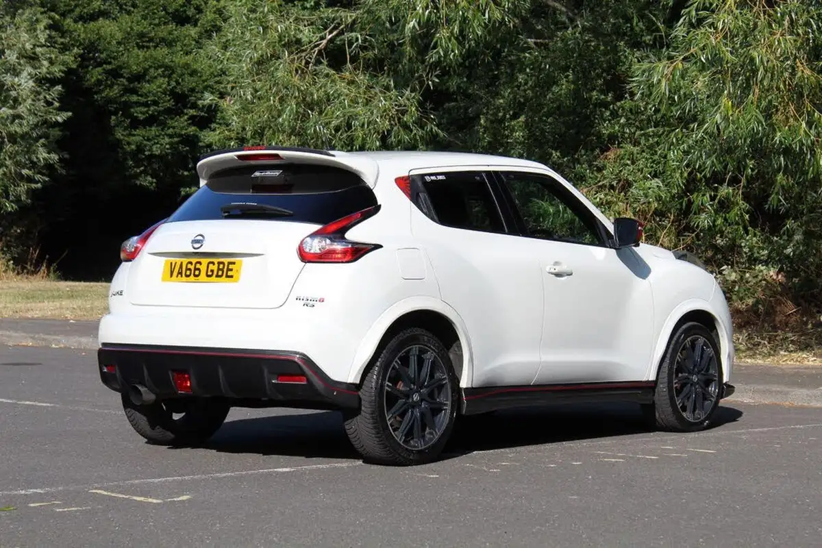 2017-nissan-juke-16-nismo-rs-218ps-big-3