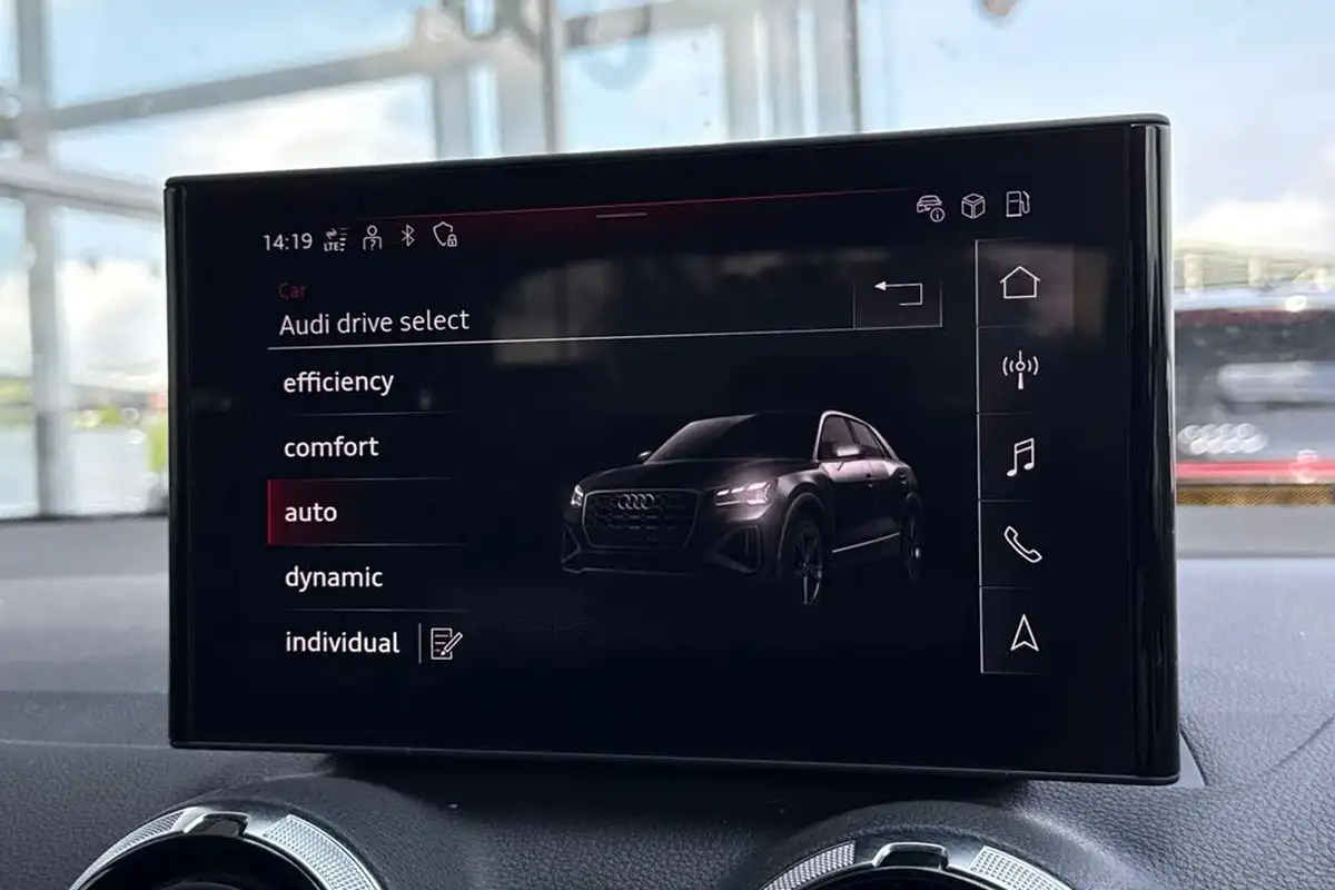 2024-audi-q2-15-35-tfsi-black-edition-s-tronic-big-45